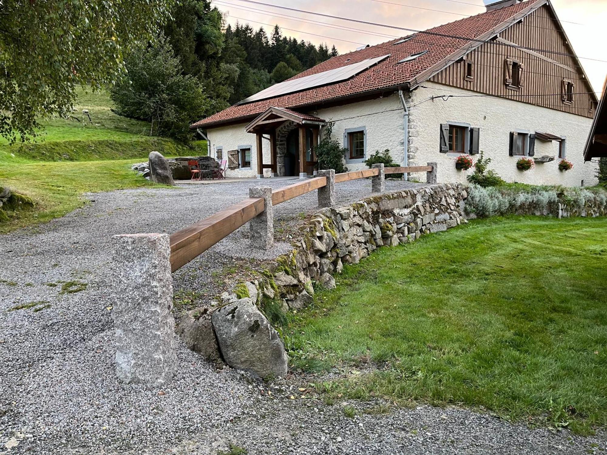 La Ferme Du Douanier & Spa 5 Etoiles All Inclusive Вантрон Екстериор снимка